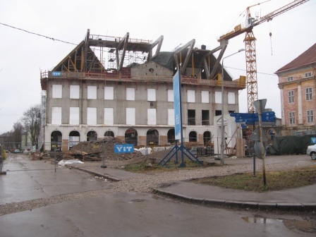 TÜ Narva Kolledži maja ehitus