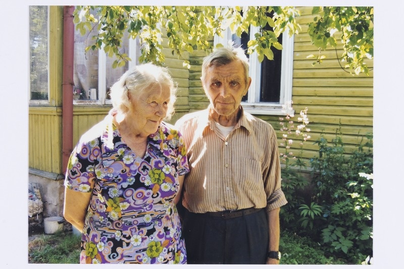 Võerdla küla Vainu talu pererahvas Ester ja Arved Peetrimägi