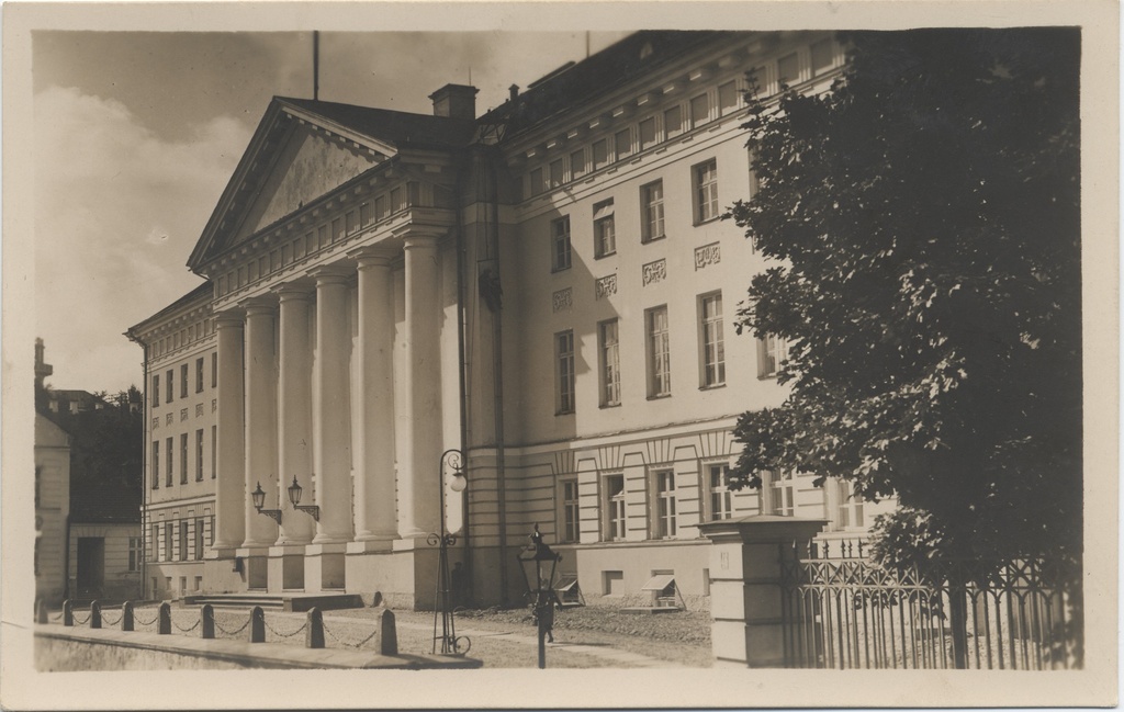 Tartu : University = University