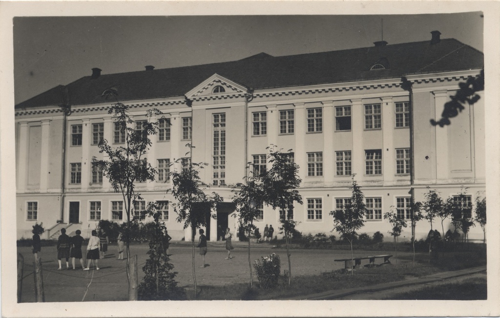 Estonia : Tartu Women's Gymnasium