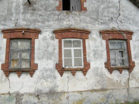 Priima talu elumaja otsaseina aknad. Kasepää küla, Peipsi tn 4