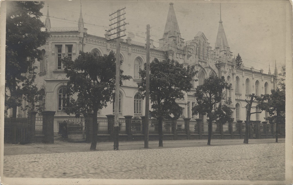 [tartu Real School]