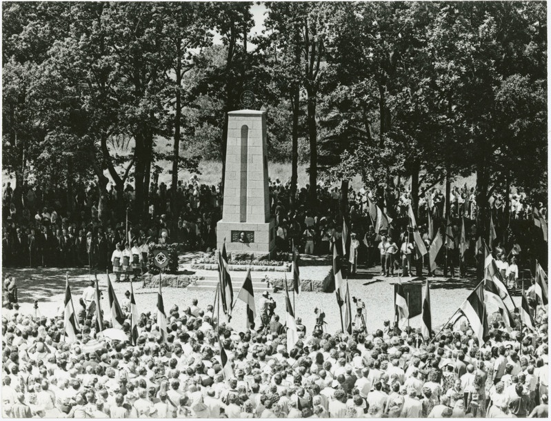 EW presidendi K. Päts´i ausamba taasavamine Tahkurannas