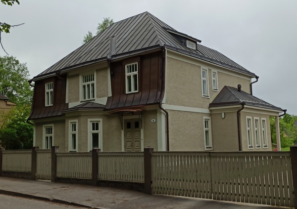 Tammelinn: Elva t 9. Tartu, 1989. Foto Harri Duglas. rephoto