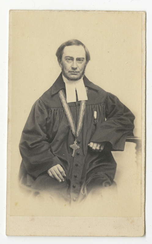 Portree: Ferd. Herzchelmann