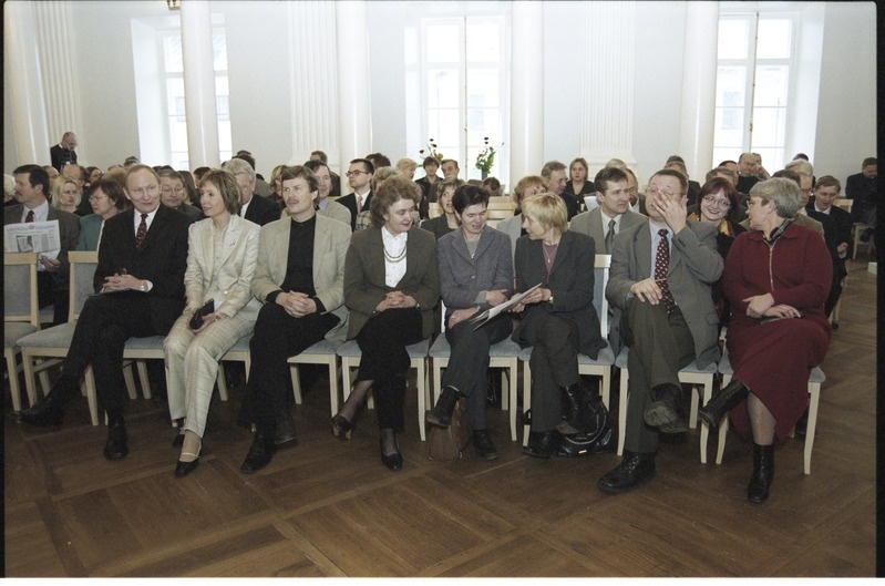 Tartu Ülikooli rektori valimised aulas, 28. veebr. 2003
