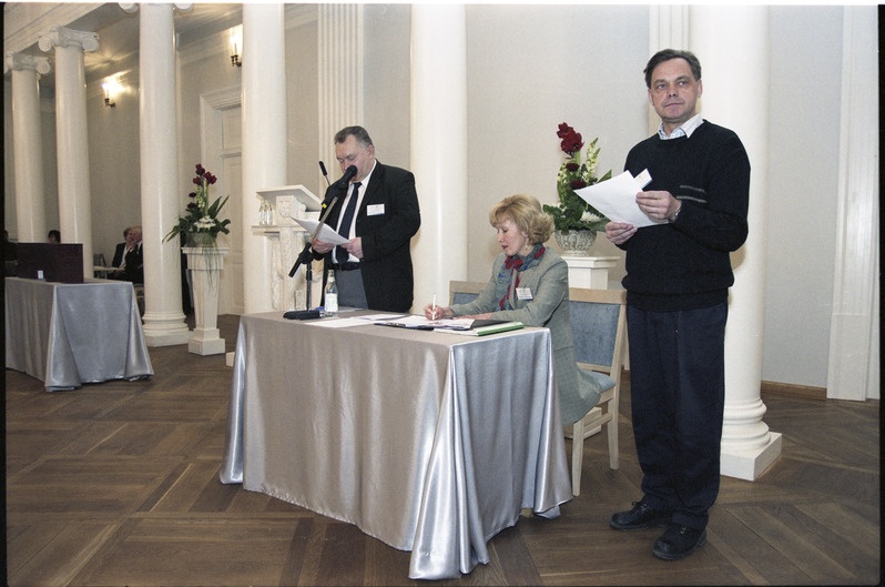 Tartu Ülikooli rektori valimised aulas, 28. veebr. 2003