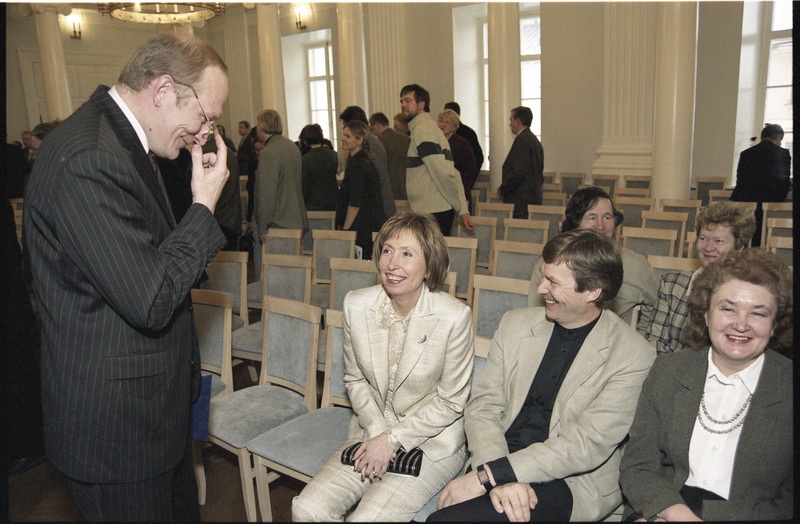 Tartu Ülikooli rektori valimised aulas, 28. veebr. 2003