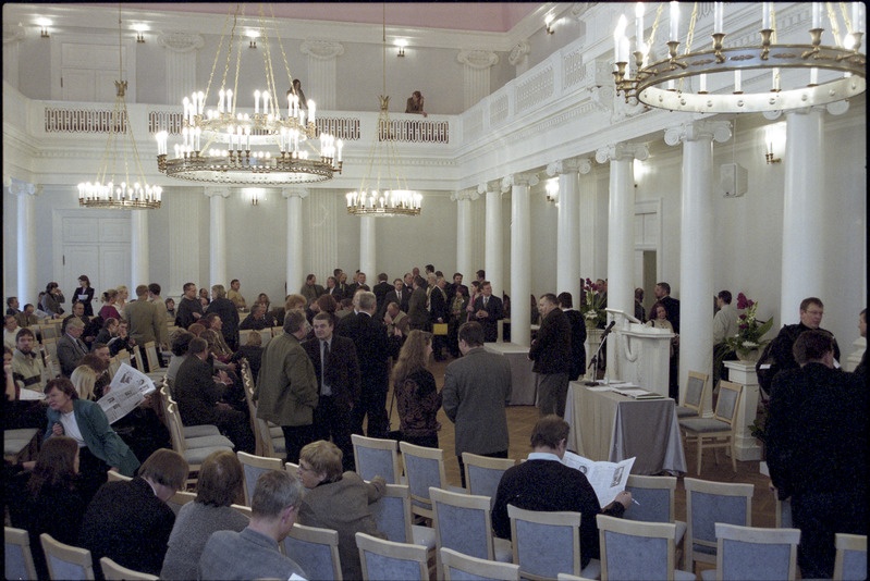 Tartu Ülikooli rektori valimised aulas, 28. veebr. 2003
