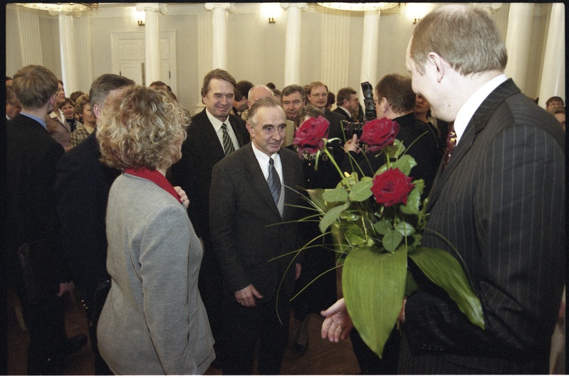 Tartu Ülikooli rektori valimised aulas, 28. veebr. 2003