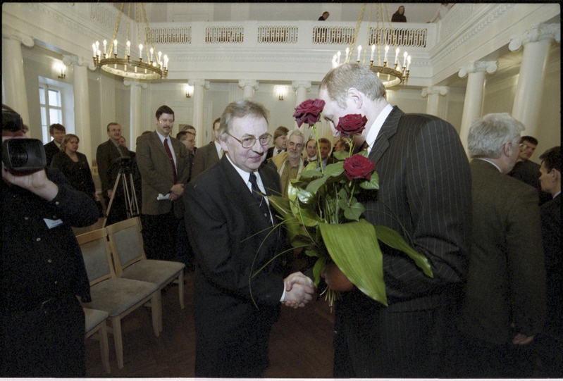 Tartu Ülikooli rektori valimised aulas, 28. veebr. 2003