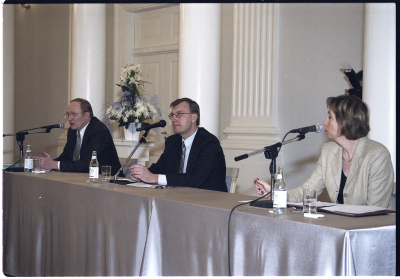 Rektorikandidaatide debatt Tartu ülikooli aulas, 25. veebr. 2003