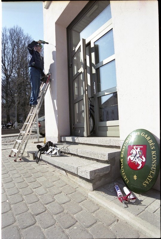 Balti riikide presidentide külaskäik Tartu Ülikooli, 23.- 24. apr. 2003