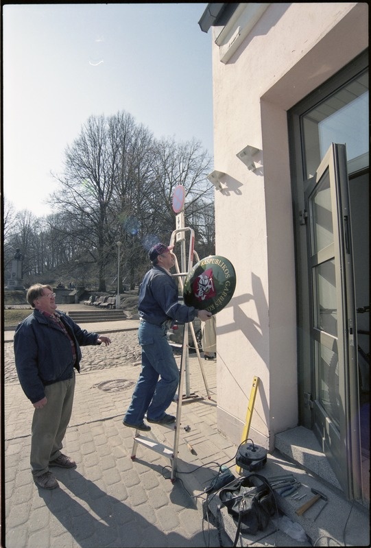 Balti riikide presidentide külaskäik Tartu Ülikooli, 23.- 24. apr. 2003