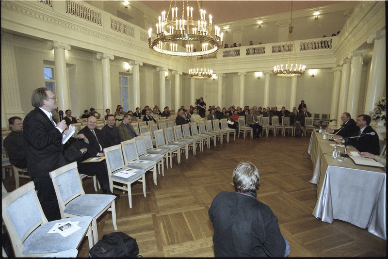 Rektorikandidaatide debatt Tartu ülikooli aulas, 25. veebr. 2003