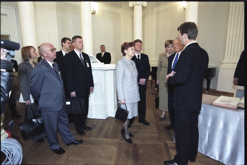 Balti riikide presidentide külaskäik Tartu Ülikooli, 23.- 24. apr. 2003