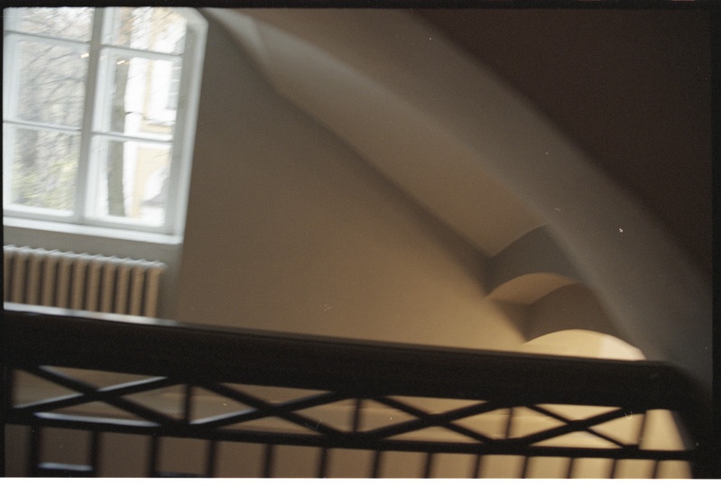 Näituse avamine TÜ raamatukogus ja Helmud Piirimäe aulaloeng oktoobris 1997