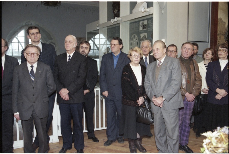 TÜ trükised ja Rahvusülikool 78 pidulik aktus aulas  detsember 1997