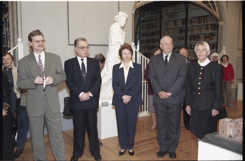 TÜ trükised ja Rahvusülikool 78 pidulik aktus aulas  detsember 1997