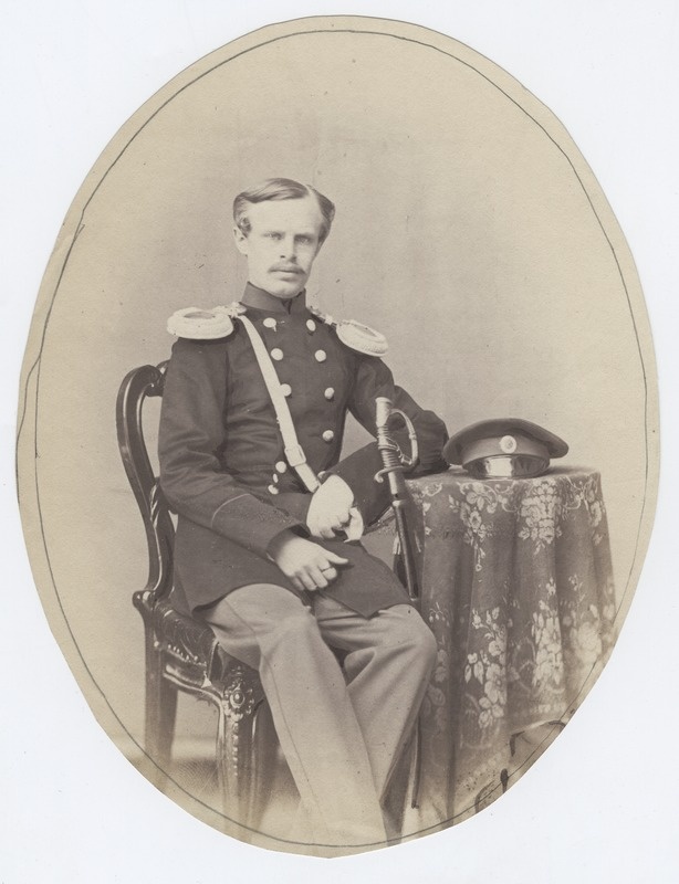 Portree: Sõjaväelase vormis mehe portree - Stryck (Kivijärve mõis).