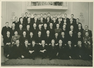 Tallinna Tehnikaülikooli  1. aastapäeva tähistamine "Kuld Lõvis", grupipilt, 15.sept.1937.a.  similar photo