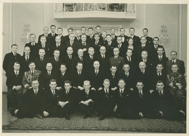 Tallinna Tehnikaülikooli  1. aastapäeva tähistamine "Kuld Lõvis", grupipilt, 15.sept.1937.a.