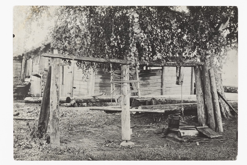 Kaev maja juures Pudožskii maakonnas