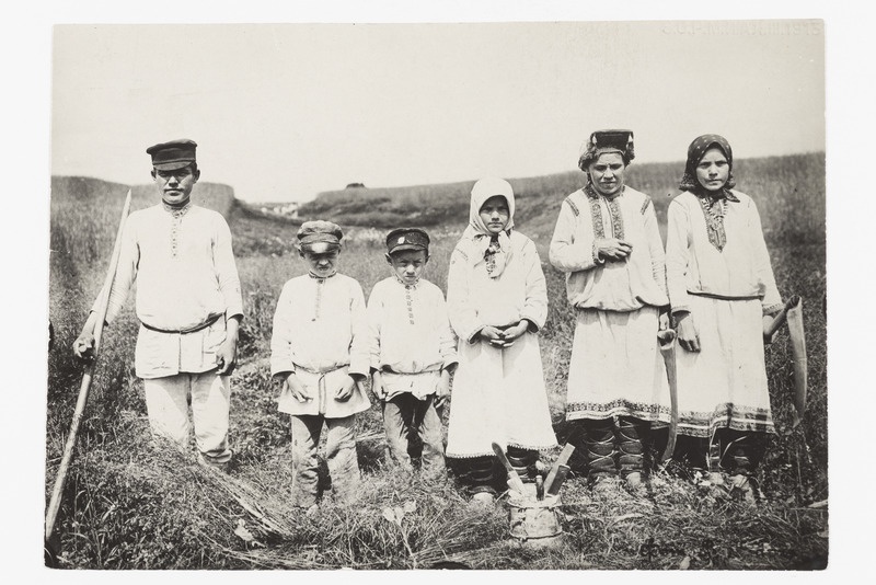 Tšeremissid ehk marid heinateol, 1909. a.
