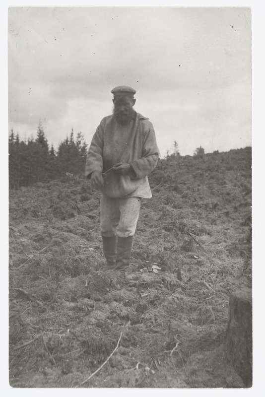 Vepslane külvab rukist 1926. a.