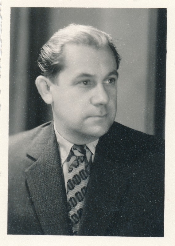 Kirjanik Osvald Tooming