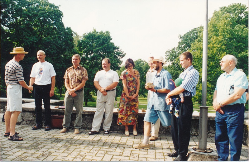 Skulptuurinäitus Rakvere linnaruumis