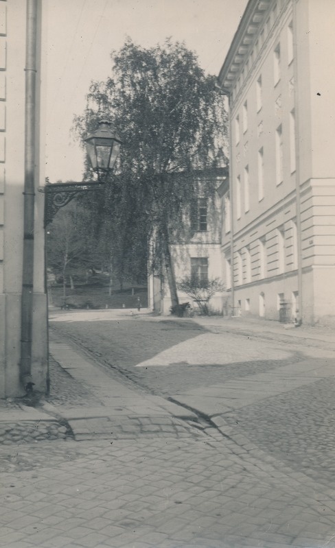 Tartu, Ülikooli ja Jakobi t nurgal