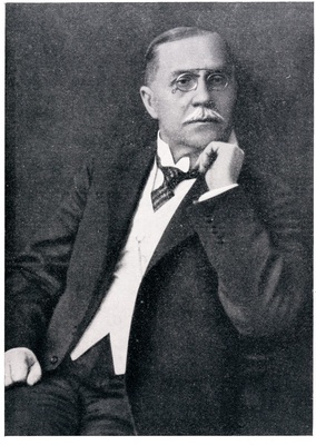 Eduard Vilde  duplicate photo
