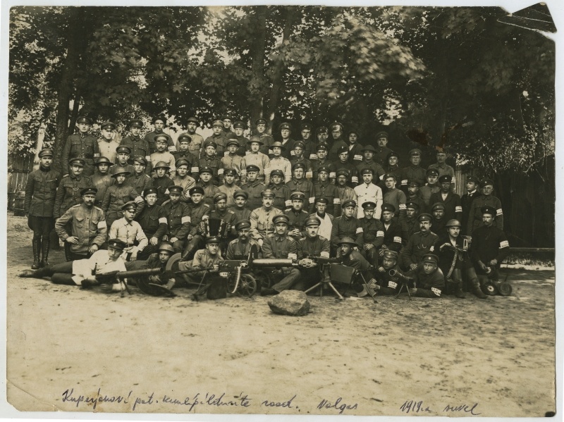 Kuperjanovi pataljoni kuulipildujate rood Valgas 1919.a. suvel.