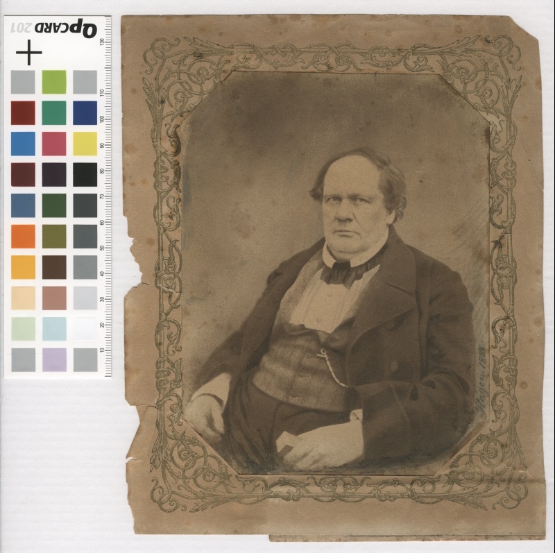 Portree: Joh. J. Fr. Erdmann (1809-1858). Sündis 20.06.1809. a Liivimaal. 1827-33. a õppis Tartu Ülikoolis arstiteadust. Omandas arstiteaduse doktori kraadi 1837-47. a oli Volmari linnaarst. 1847-58. a oli Tartu Ülikooli arstiteaduskonna sisehaiguste prof