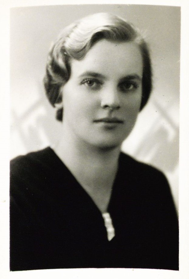 Unknown woman's portrait