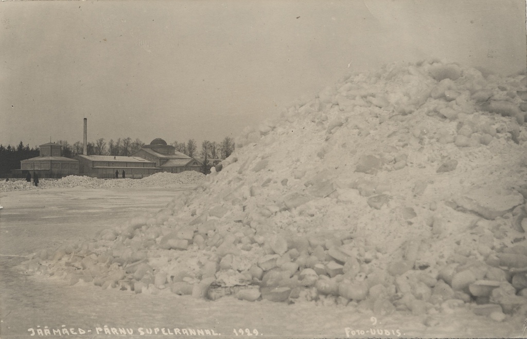 Icebergs on the coast of Pärnu 1929