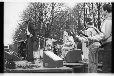 Dionysia 1992, Congress and concert of the Oriign Party II; Rosta Aknad  similar photo