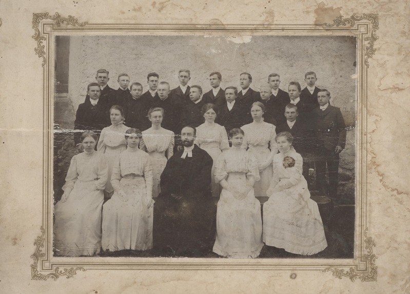 Väike-Maarja leerilapsed