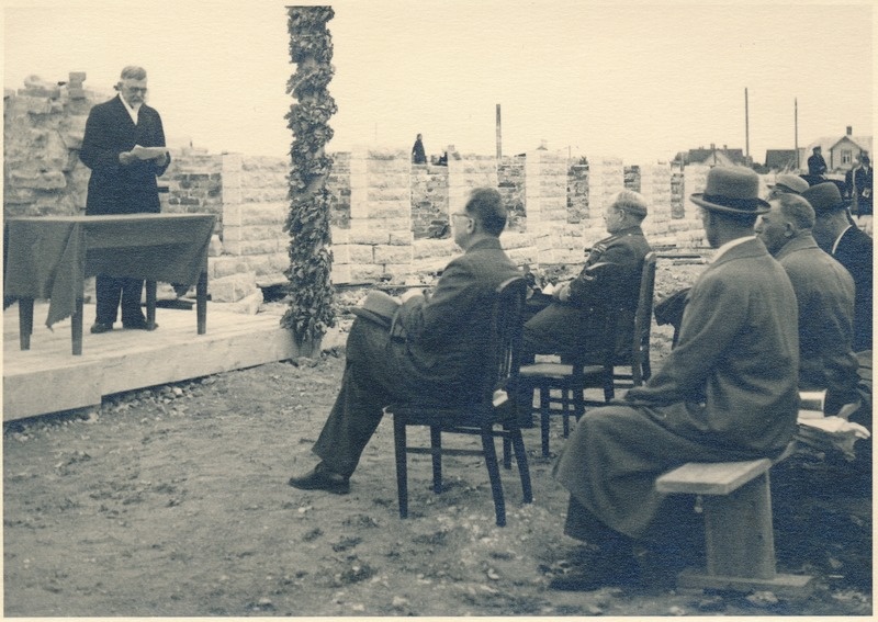 Rakvere Gümnaasiumile nurgakivi panek