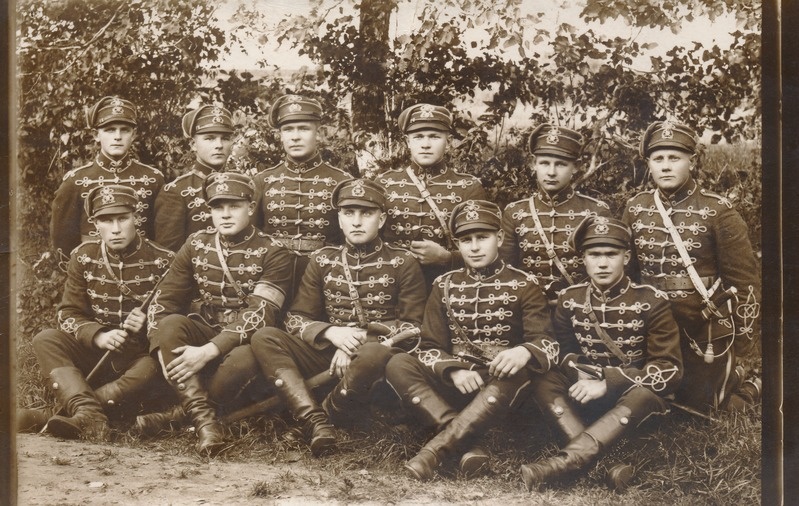 Tartu ratsarügemendi sõdurid
