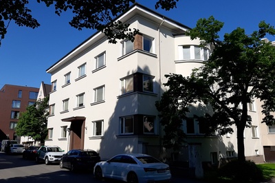 Apartment building in Tallinn Ravi 17, view of the building. Architect Eugen Sacharias rephoto