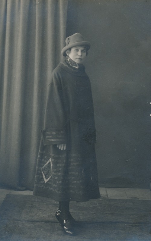 Naine üleriietes