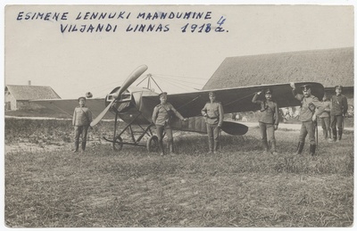Esimese lennuki maandumine Viljandis  duplicate photo