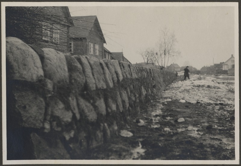 Veeteede Valitsuse poolt Mustvee alevi kalda kindlustustamine: Valminud kaldakindlustus