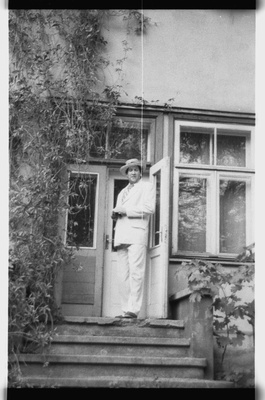 Dionysia 1993, performance at the Tartu Writers’ House; Guido Kangur  similar photo