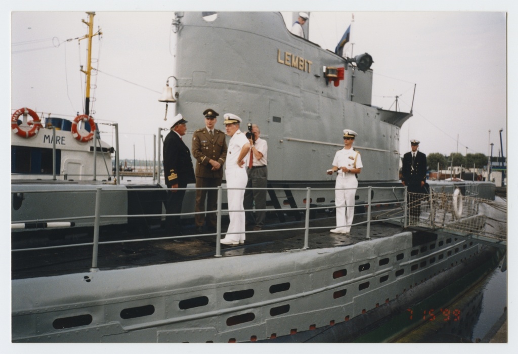Vladimir Kopelman ja admiral Charles S. Abbot allveelaeval "Lembit" Pirita sadamas