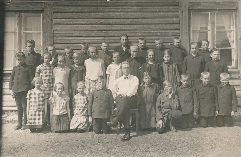 Auküla 4-kl algkooli õpilased