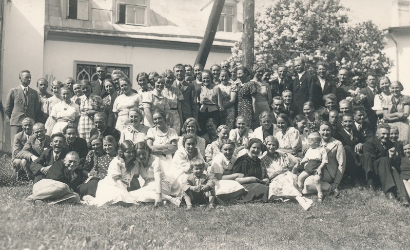 Virumaa Rahvaülikooli õpilased ja õpetajad