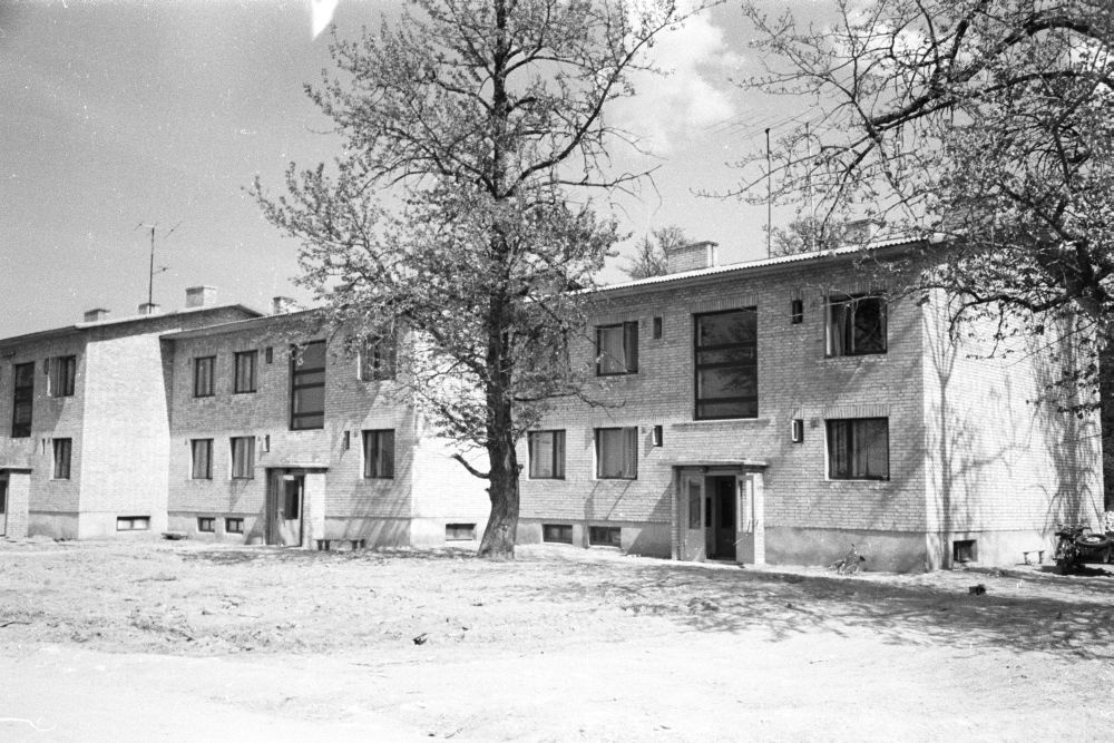 Apartment building in the Vinni suburb.